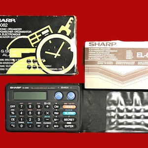 SHARP Electronic Organizer EL-6082 - Made in 1998 - Screen Problem