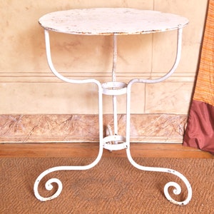 Tavolo da bistrot in ferro antico: arredamento da giardino in stile francese portoghese