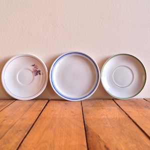 Vintage Set aus 3 Dessert Keramik Tellern / Untertassen (1960er Jahre)