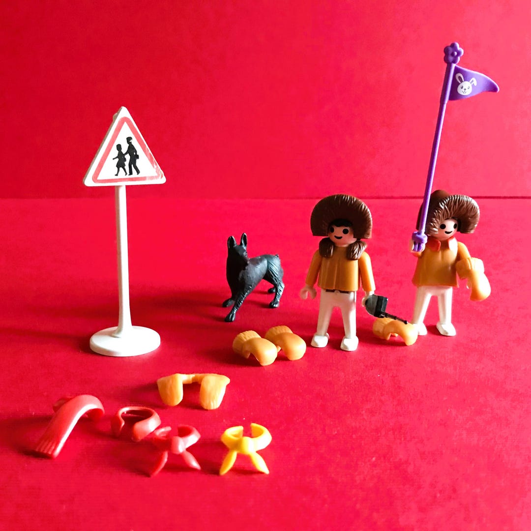 Vintage Playmobil Set of 2 Eskimo Girls Sisters With Dog + Accessories ...