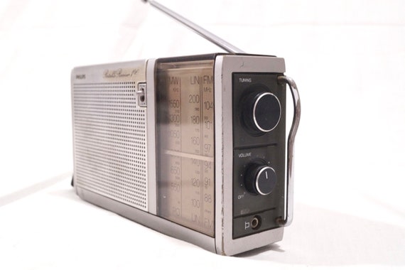 Récepteur radio portable Philips des années 1970 -  France