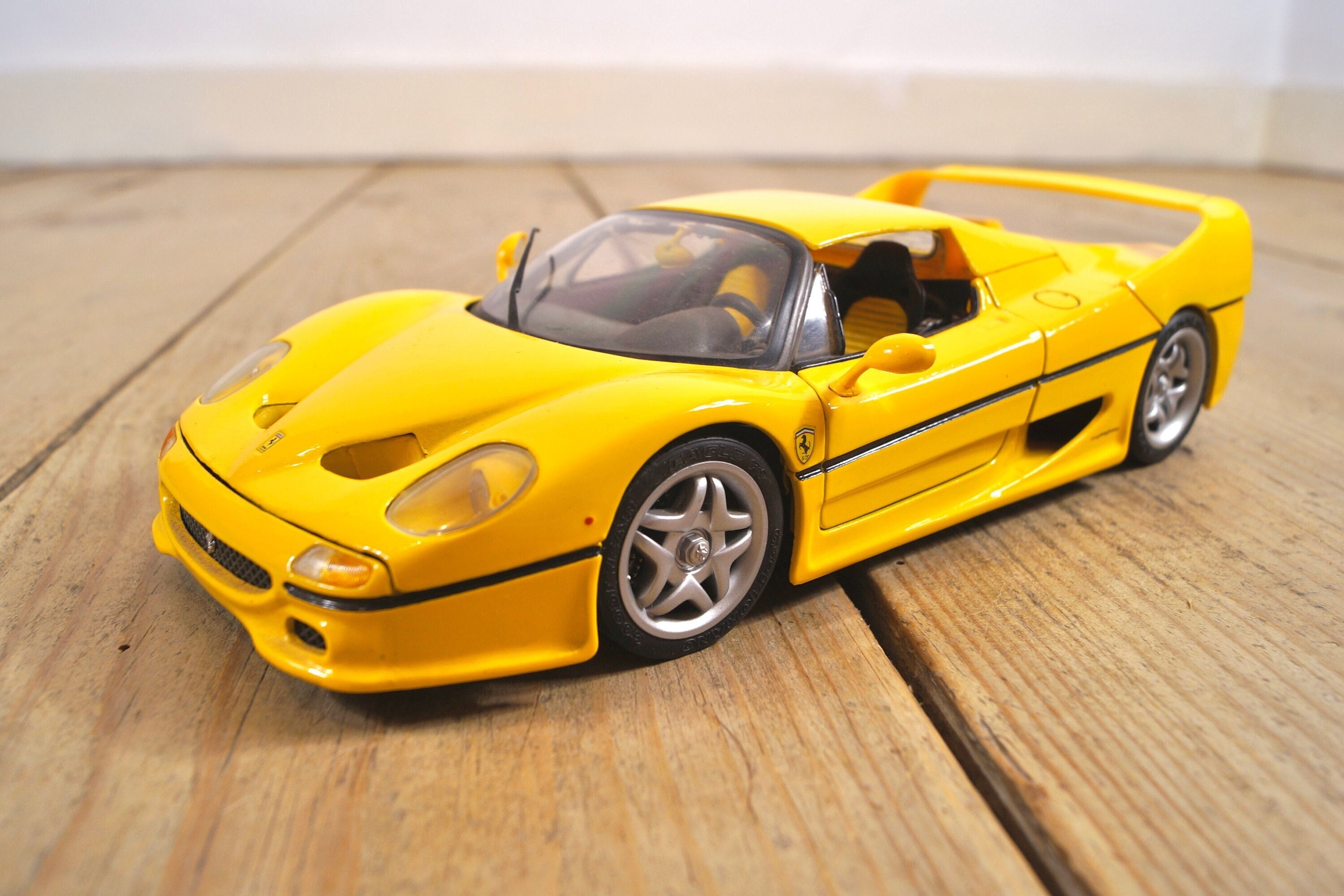 Bburago Ferrari Diecast 1:24 Model Cars Enzo LaFarrari California  Testarossa F50