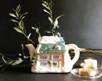 Charming Porcelain Teapot House – Decorative Only, Perfect for Adding a Whimsical Touch (1980)