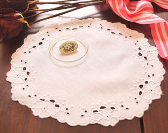 Vintage Madeira Linneduk: Handbroderad Blommor, 27 cm, 1970-talet