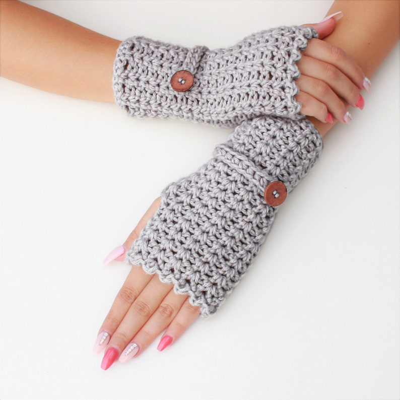 Crochet pattern-DAHLIA Crochet fingerless gloves pattern-Women crochet pattern-Wrist Warmers pattern-Fingerless Mitts Pattern PDF Size S-M-L image 1