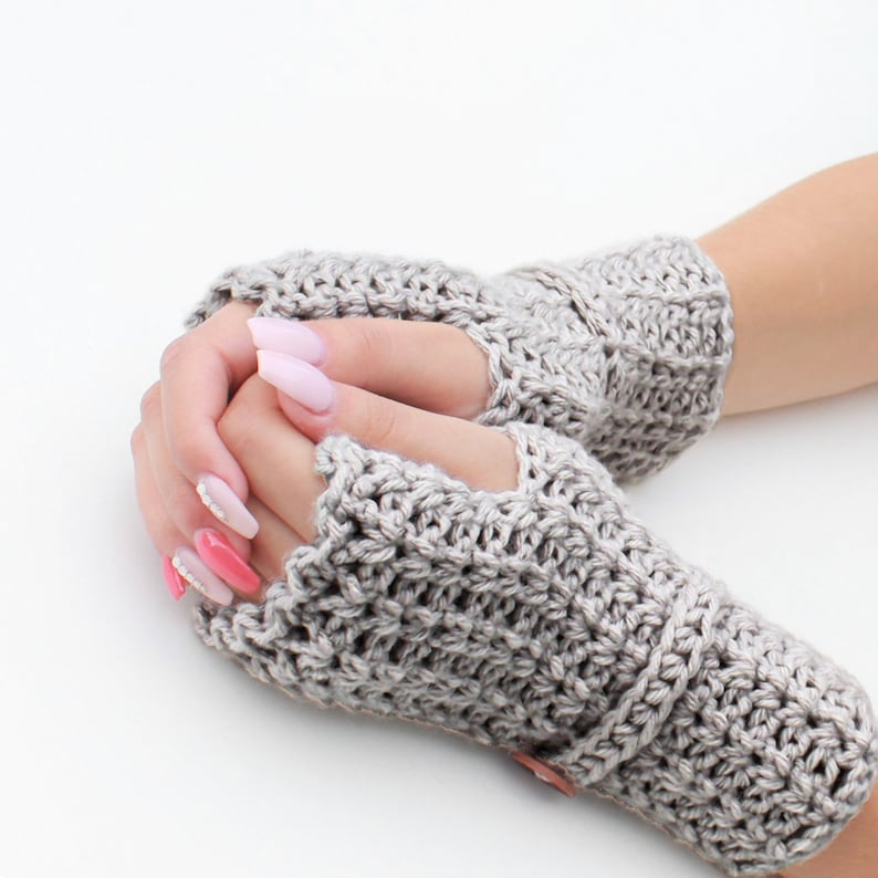 Crochet pattern-DAHLIA Crochet fingerless gloves pattern-Women crochet pattern-Wrist Warmers pattern-Fingerless Mitts Pattern PDF Size S-M-L image 5