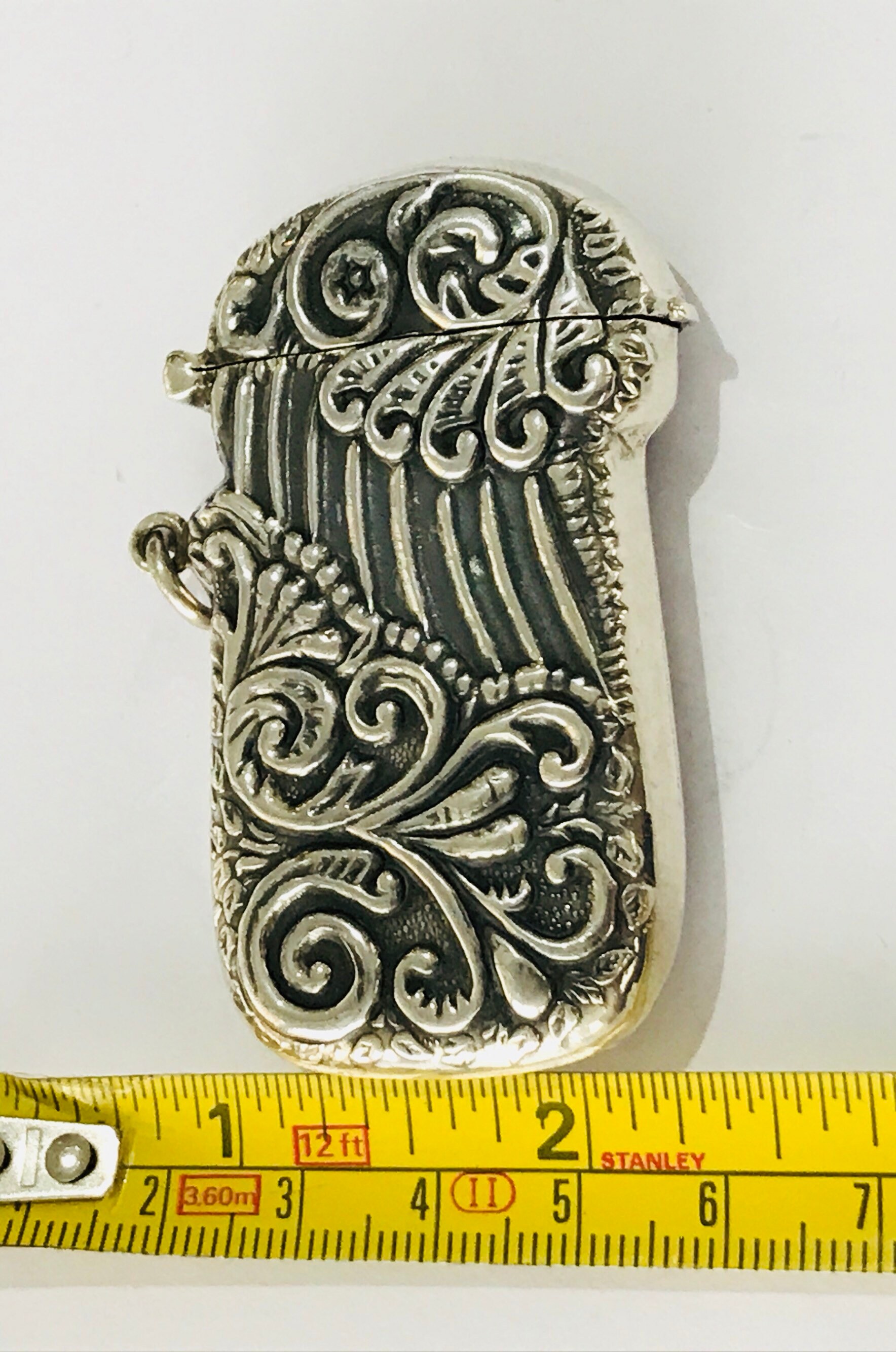 Stunning ornate vintage Sterling Silver Vesta match case
