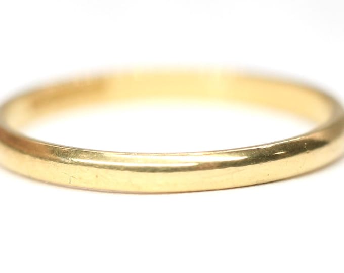 Antique 22ct gold ring - size P or US 7 1/2