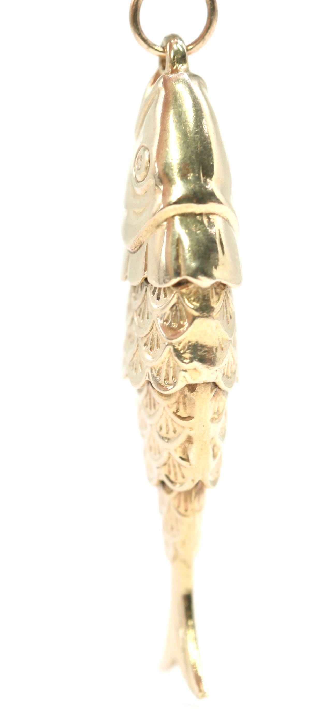 Superb vintage 9ct gold Articulated fish pendant fully hallmarked 3