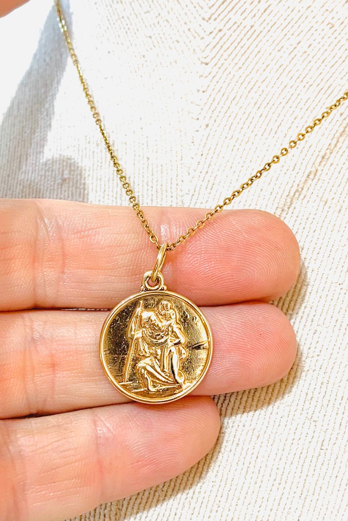 Vintage Style 20mm Personalised Silver St Christopher Necklace - Scarlett  Jewellery