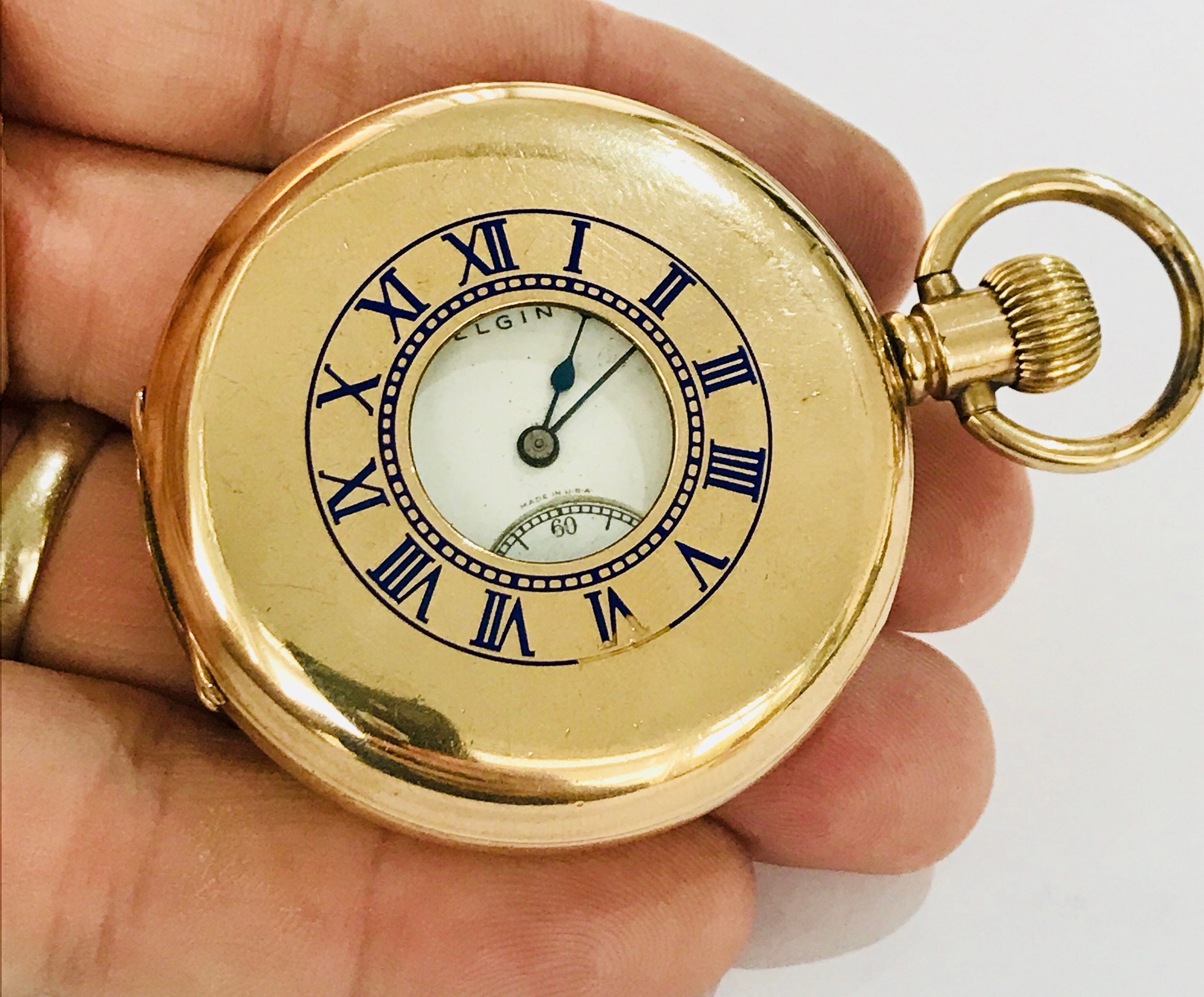 A superb antique Elgin gold plated demi hunter pocket watch in full working condition made in 1926