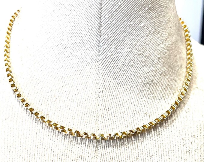 Superb antique 17 inch 9ct yellow gold chain - stamped 9C - 9.8gms