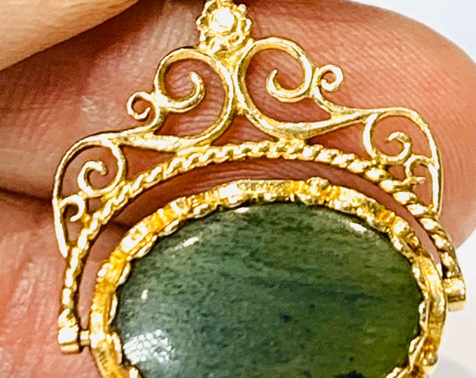 Stunning ornate vintage 9ct gold hardstone spinning fob pendant - London 1973 - 7.8gms