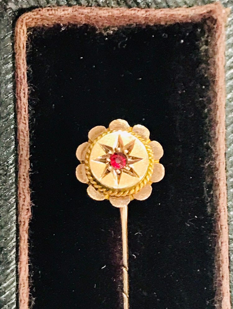 Antique Victorian 9ct gold Ruby stick pin / lapel pin / tie pin - late ...