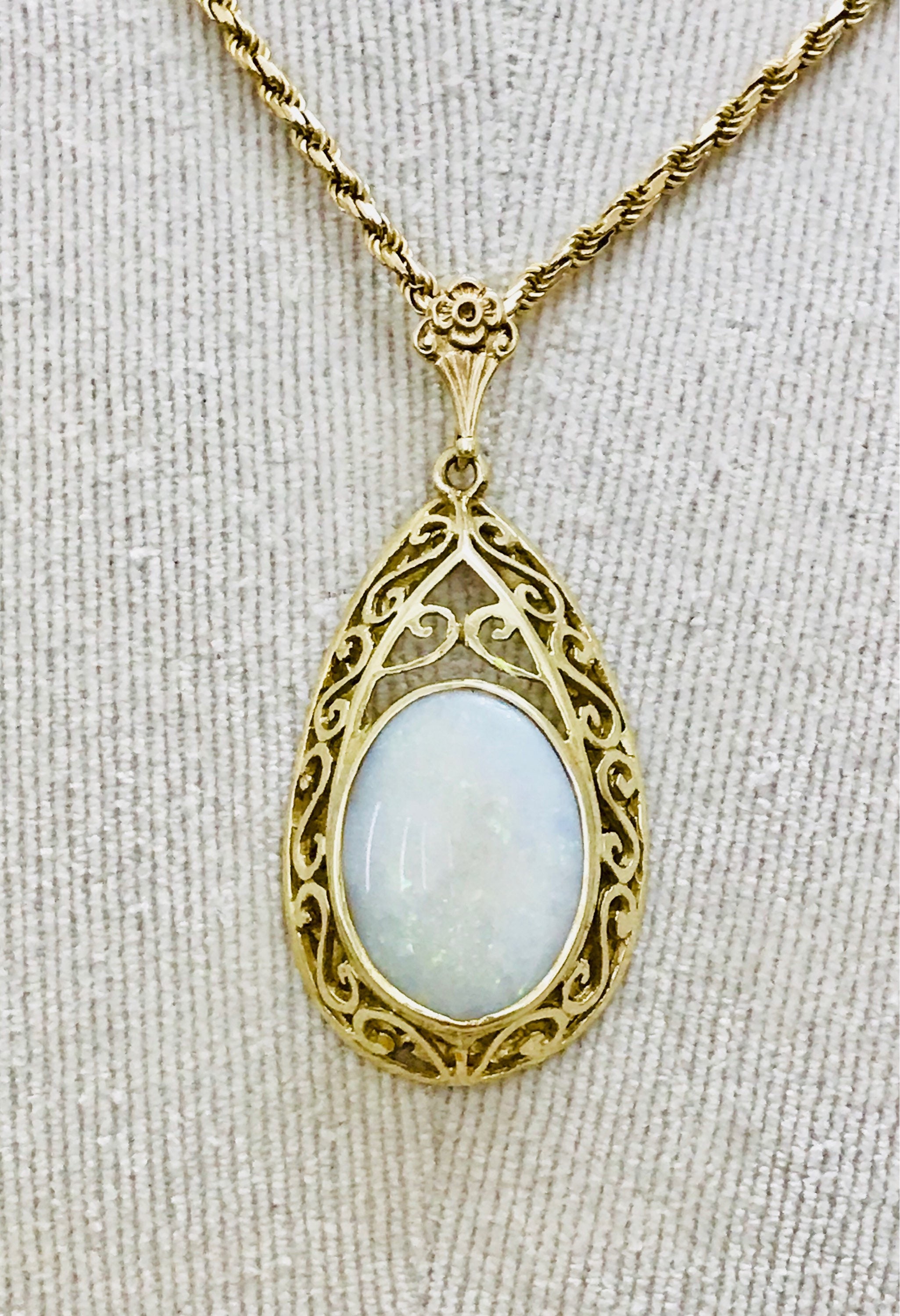 Beautiful huge vintage 9ct gold Opal necklace - London 1983 ***Reserved***