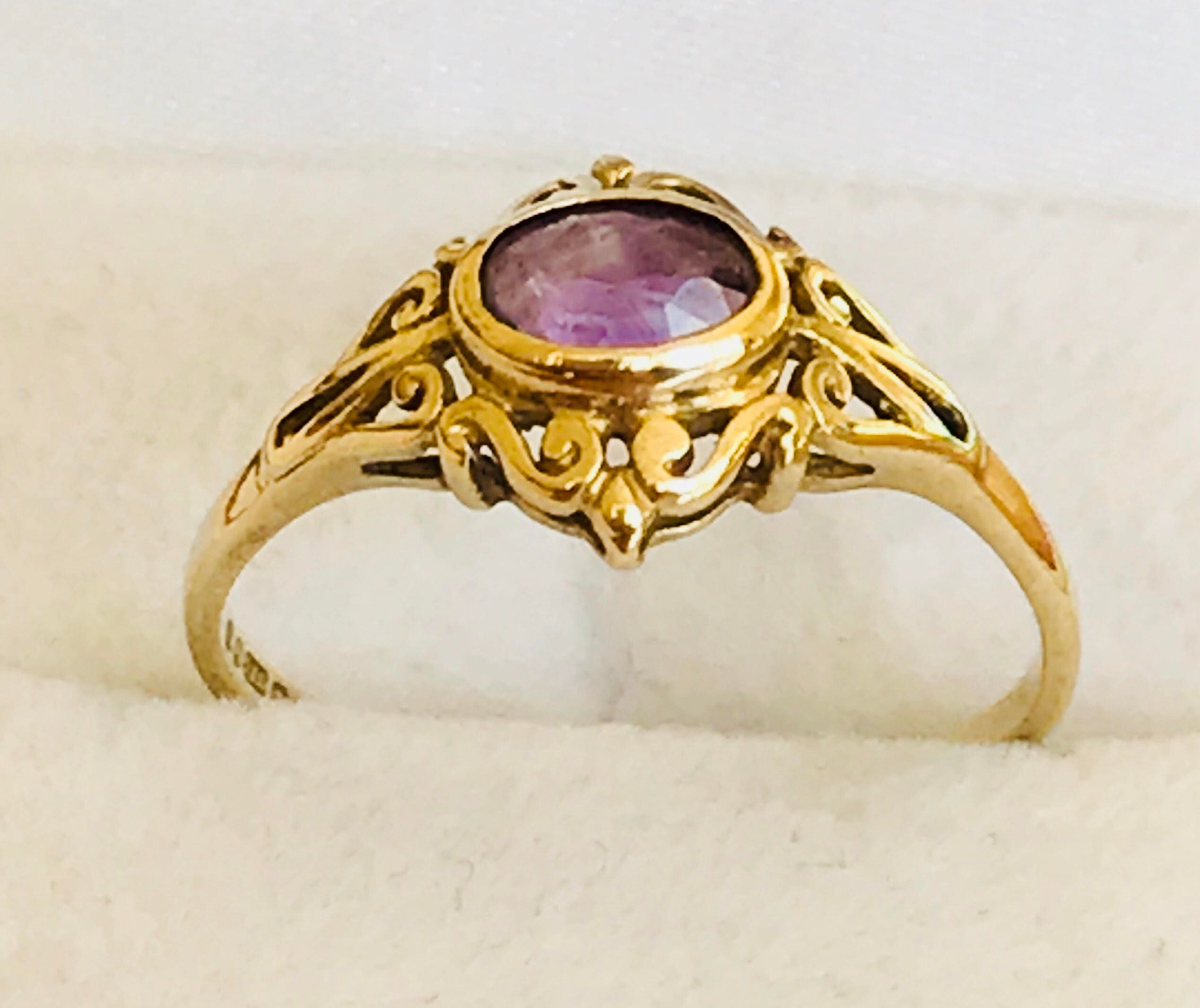 Stunning vintage 9ct gold Amethyst solitaire ring - 1989