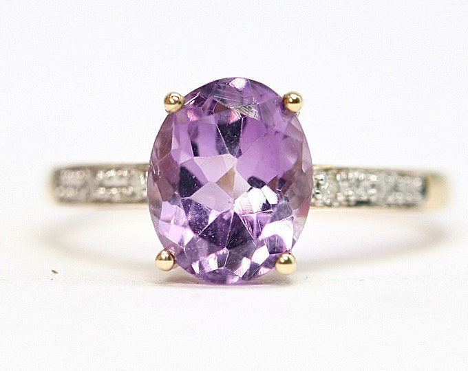 Sparkling vintage 9ct gold Amethyst and Diamond ring - fully hallmarked - size P or US 7 1/2