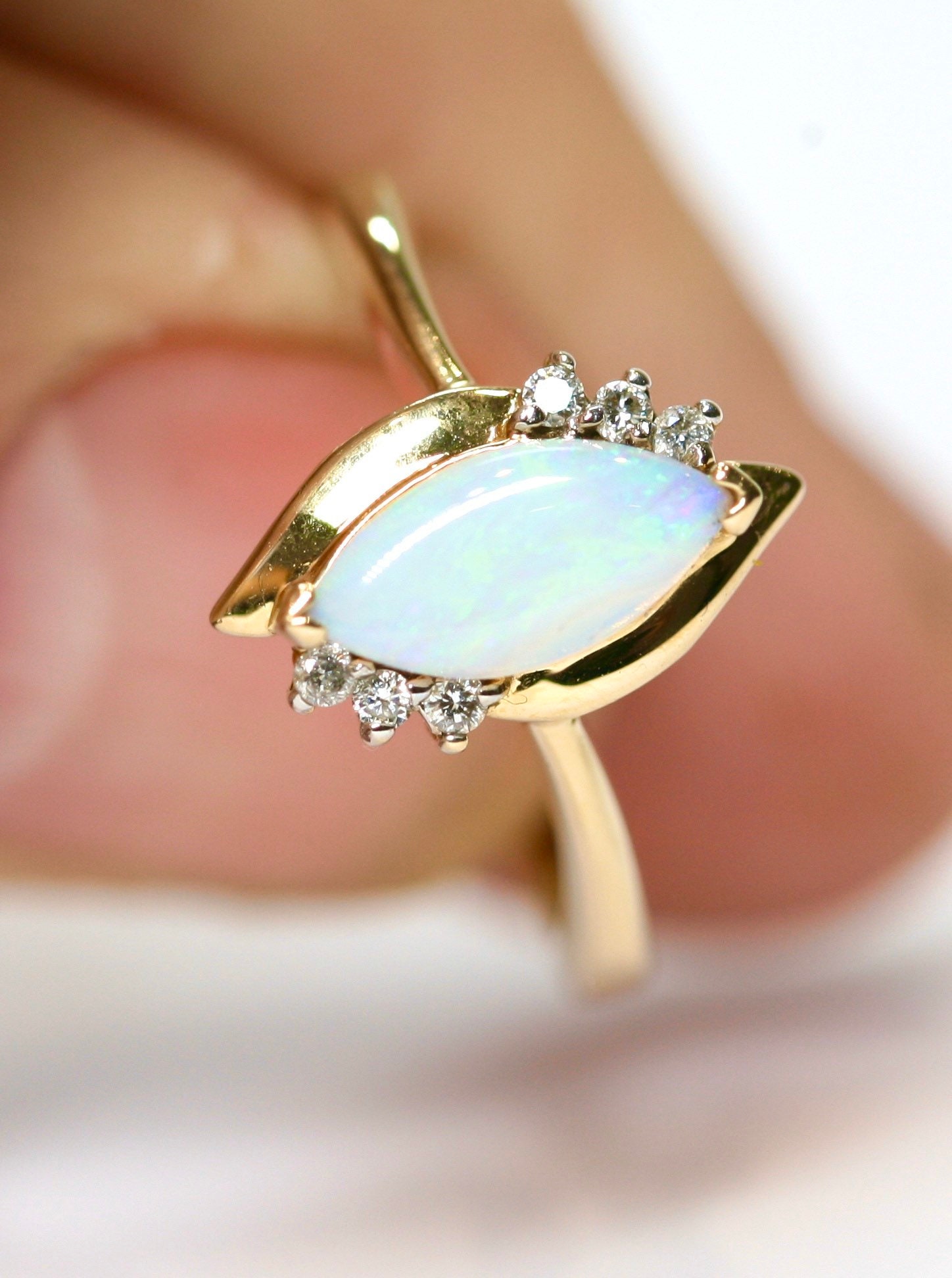 Stunning Vintage 14k Yellow Gold Opal And Diamond Ring Size O Or Us 7 