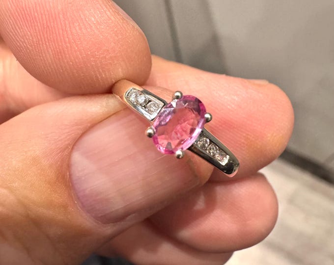 9ct white gold pink Sapphire and Diamond ring - size M or US 6
