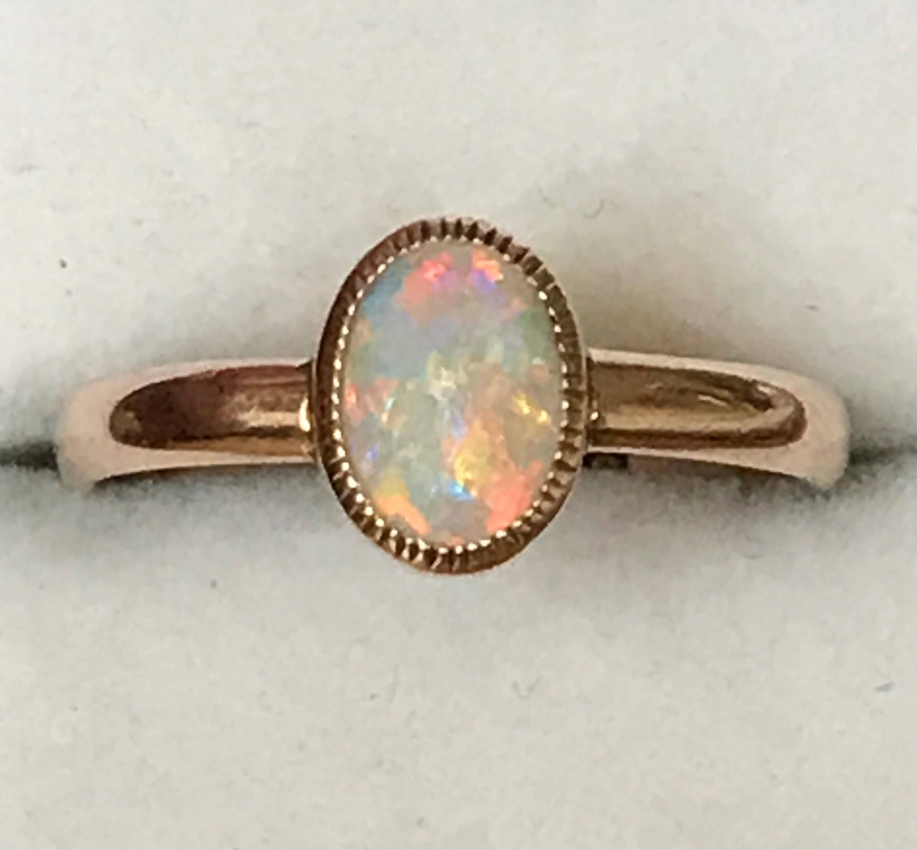 Beautiful antique 9ct rose gold Opal ring - 1940's **Reserved**