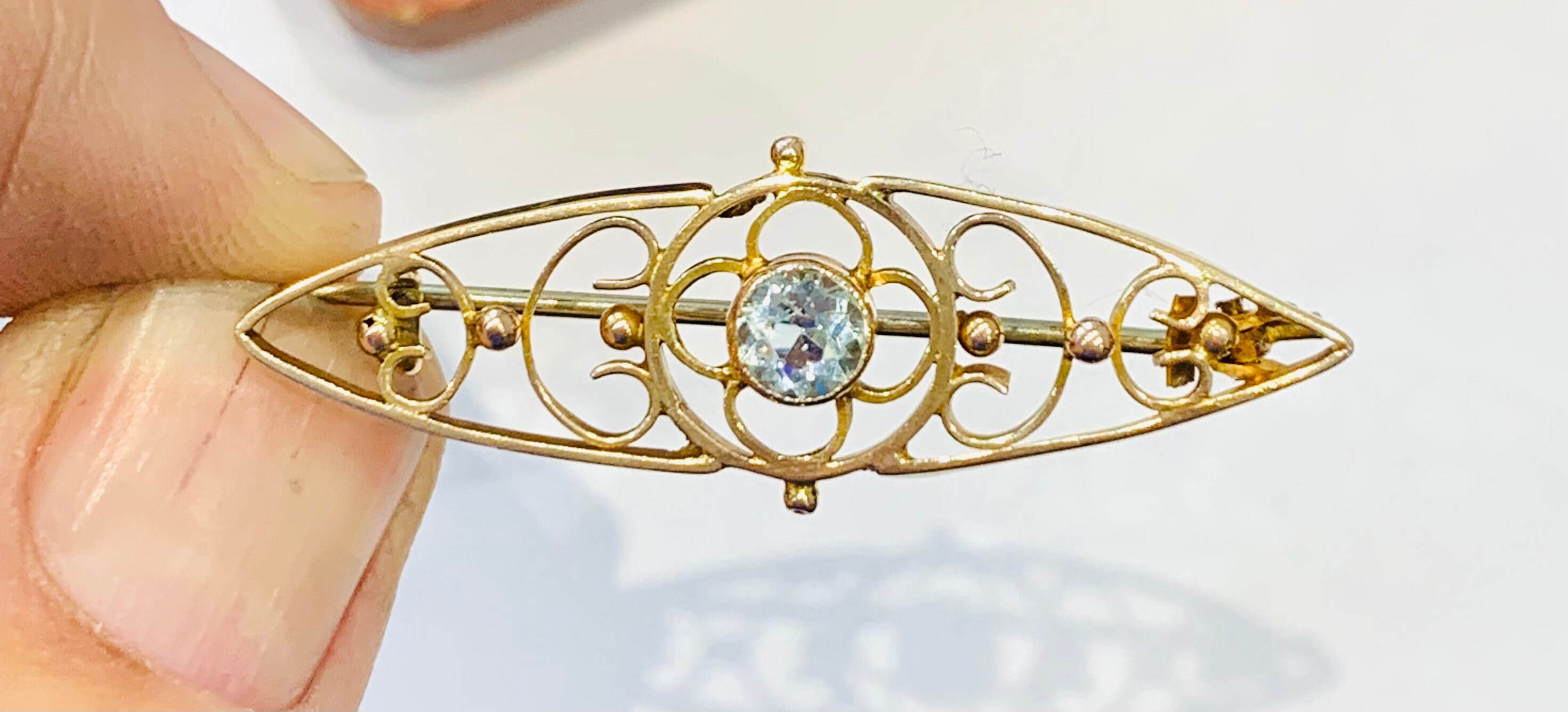 Antique 9ct gold Aquamarine brooch in the original box circa 1900