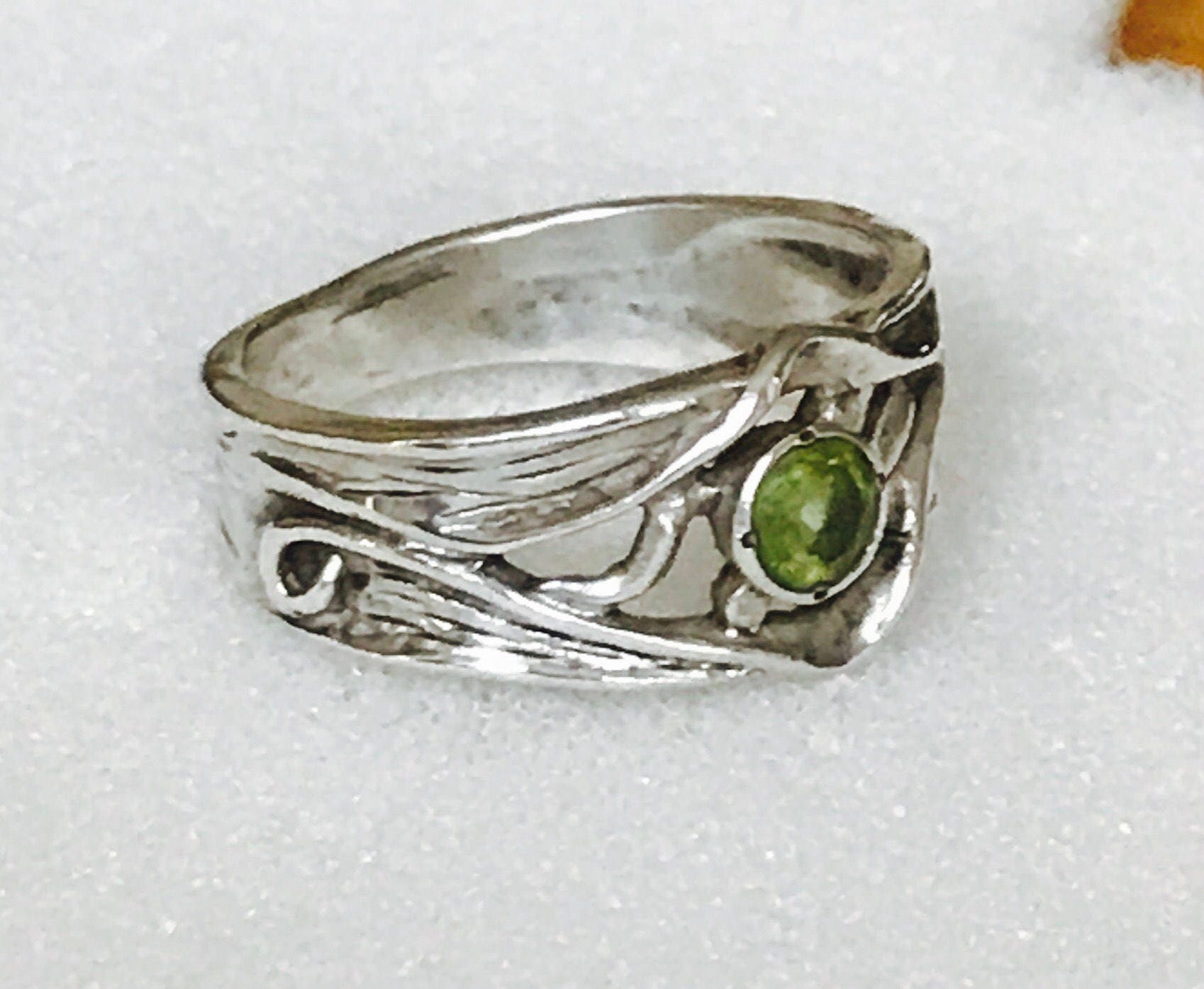 thumbnail image 2 of Handmade 925 Sterling Silver Peridot Ring – Heart Shaped Green Stone – Band Style (All Sizes) 2 of 4