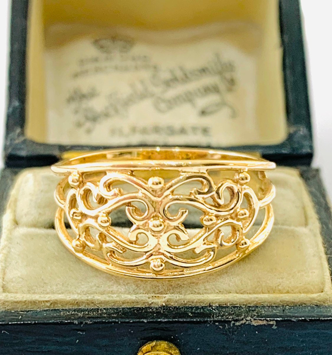 Stunning vintage 9ct yellow gold open patterned ring - fully hallmarked ...