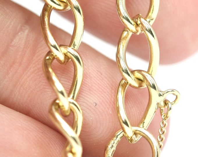 Stunning vintage 8 inch 9ct yellow gold curb link bracelet with safety chain - hallmarked London 1973 - 12.7gms