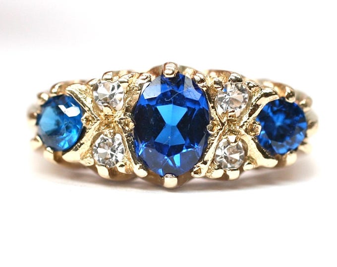 Vintage 9ct gold Sapphire ring - London 1969 - size N or US 6 1/2