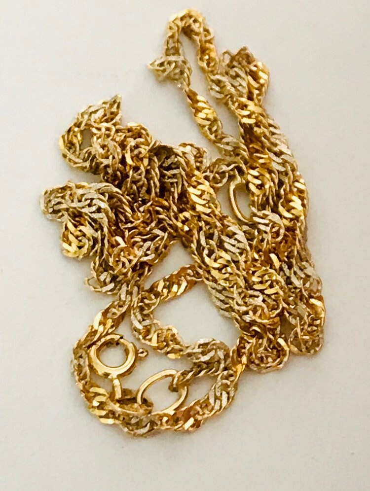 Stunning vintage 9ct two tone gold 24 inch twist link chain fully