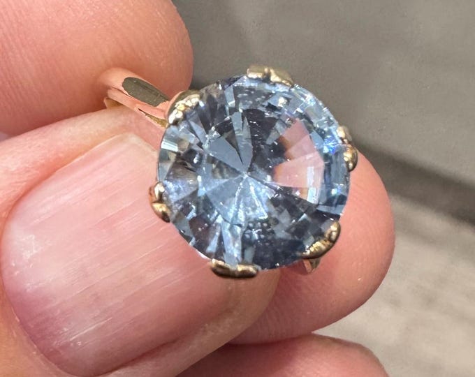 Stunning vintage 9ct gold blue Topaz ring - hallmarked Edinburgh 1959 - size L 1/2 or US 5 3/4