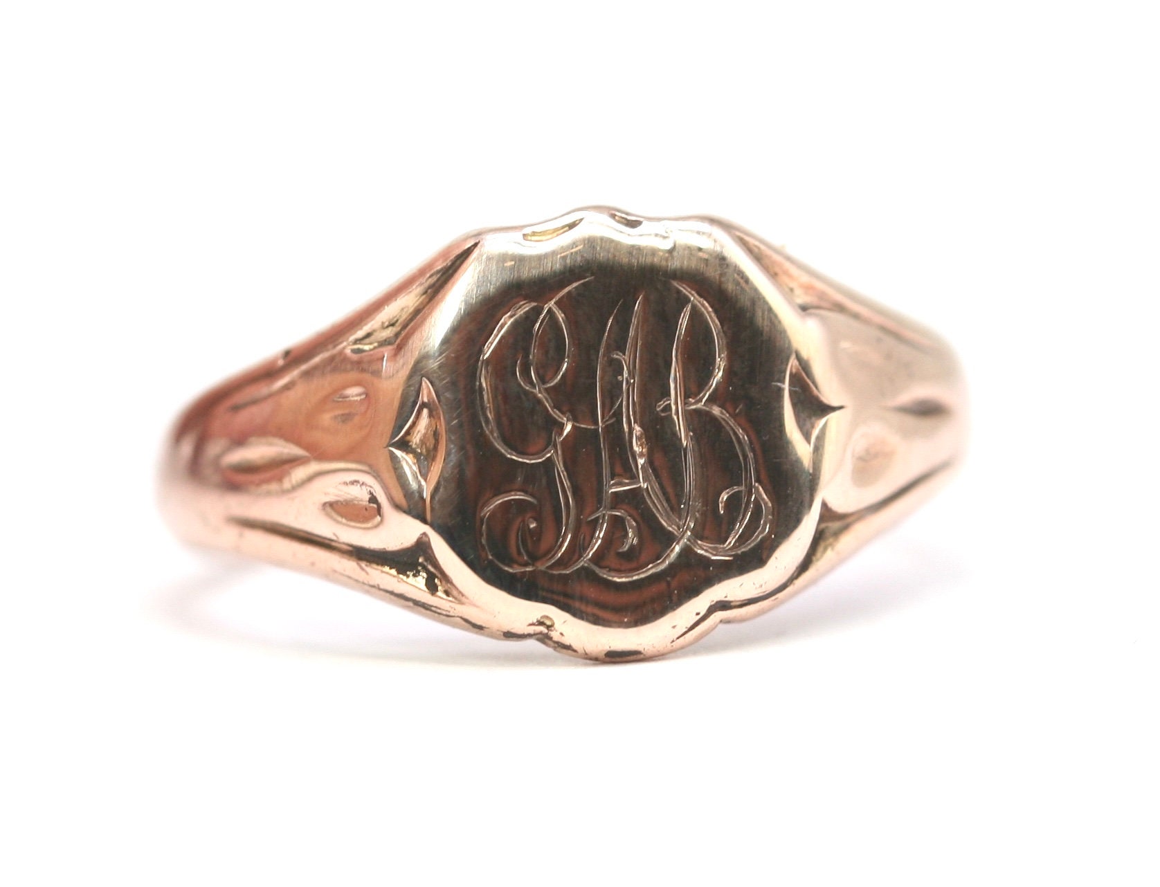 9ct rose gold signet ring 9ct rose gold signet ring