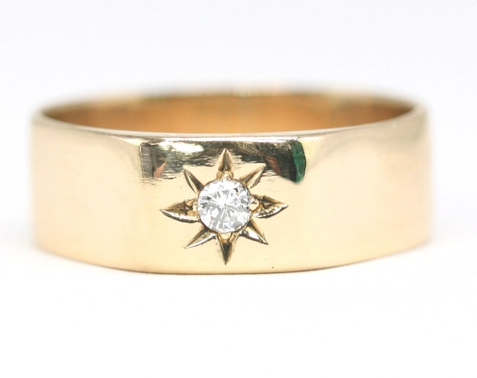 Superb heavy 98 year old 18ct Diamond signet ring - London 1926