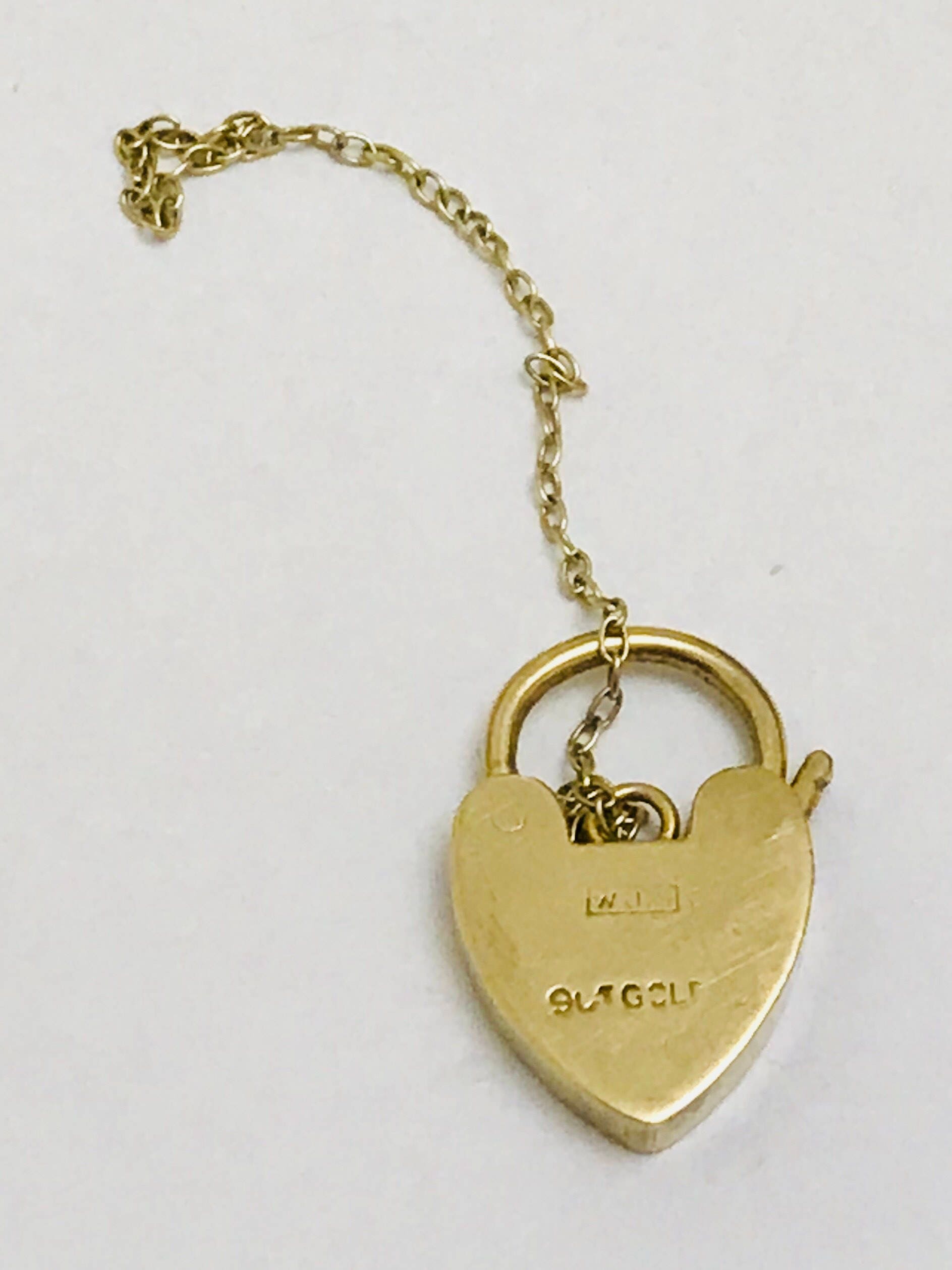 Lovely vintage 9ct yellow gold Padlock and safety chain