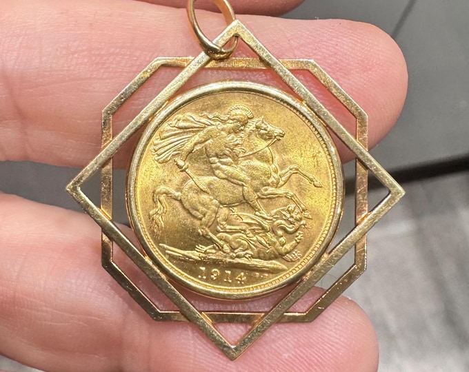 Vintage 9ct gold full Sovereign pendant mount - fully hallmarked - **Sovereign not included**