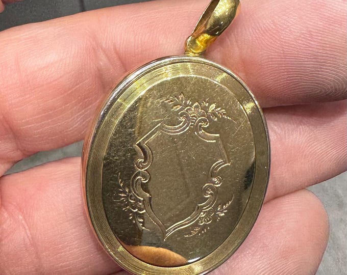 Antique 9ct gold cased double locket - 11gms