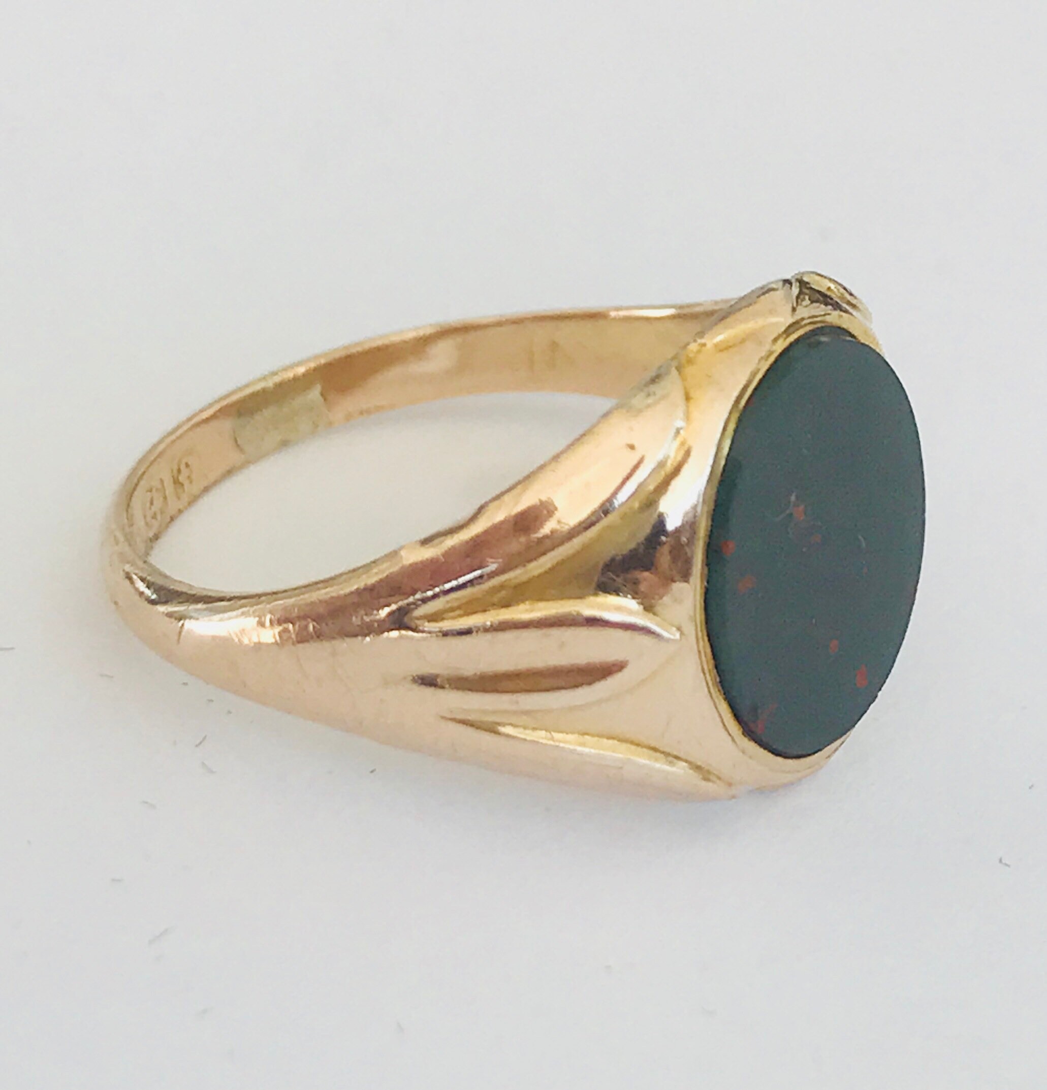 Fabulous Edwardian 9ct gold Bloodstone / pinky ring hallmarked