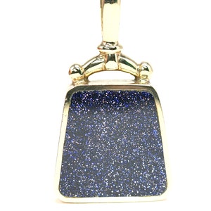 David Scott Walker - 9ct gold Blue Goldstone and Opal pendant - Sheffield 2004 - 8gms