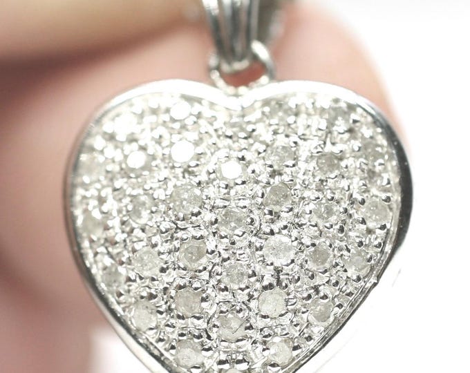 9ct white gold 0.5 carat Diamond heart pendant 18 inch necklace - fully hallmarked