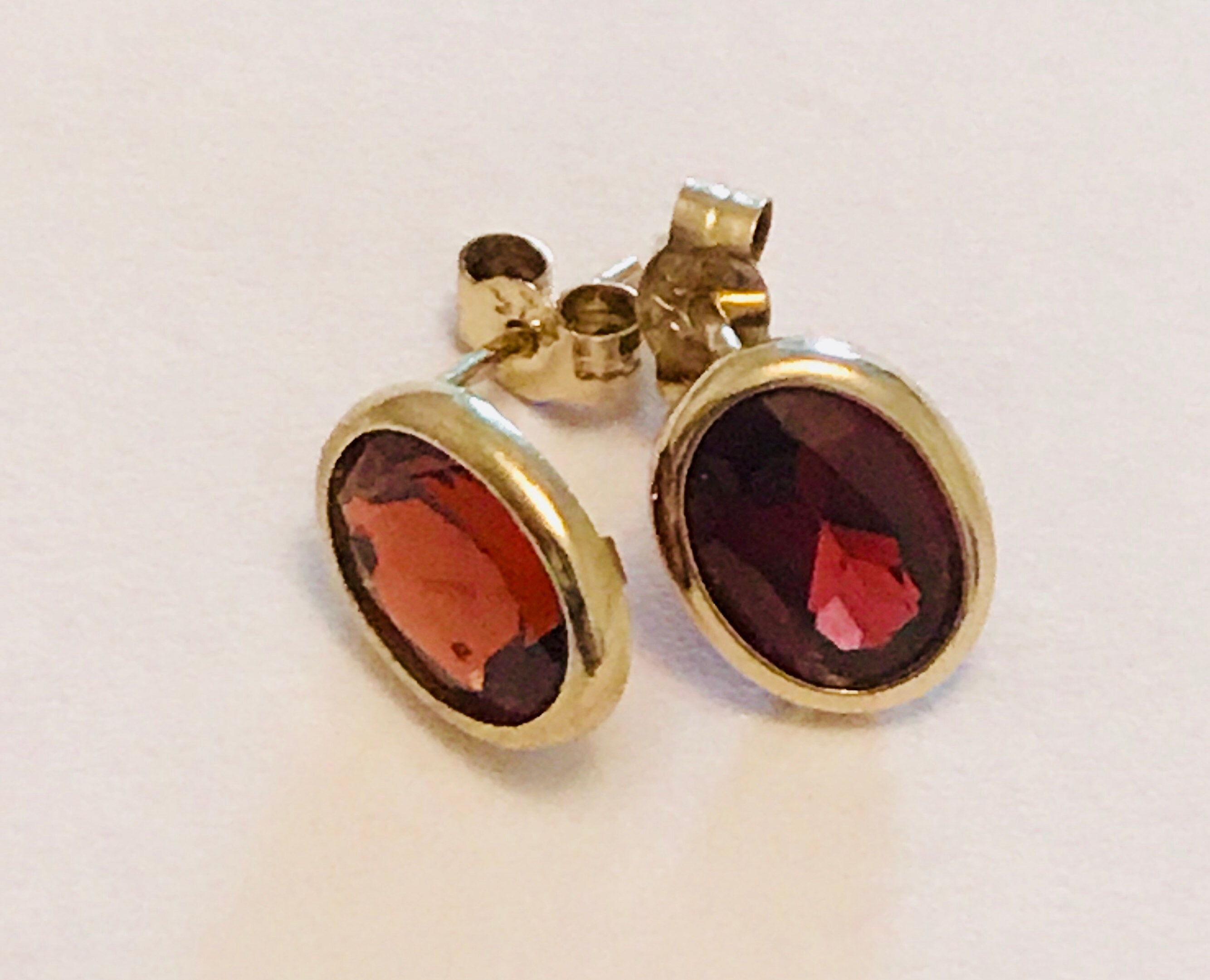 Vintage 9ct gold stud earrings