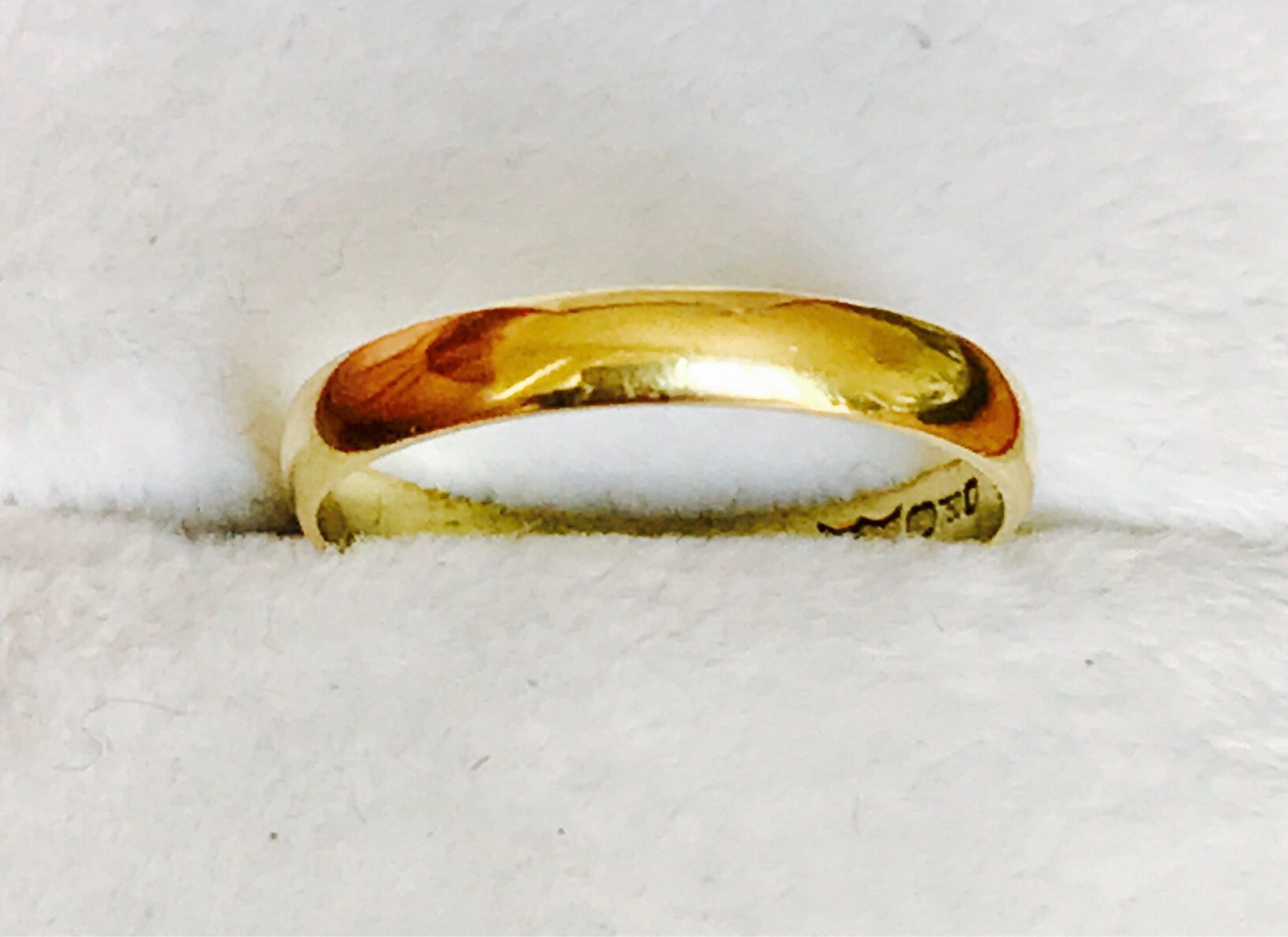 SALE*** superb 18ct yellow gold Millenium wedding ring