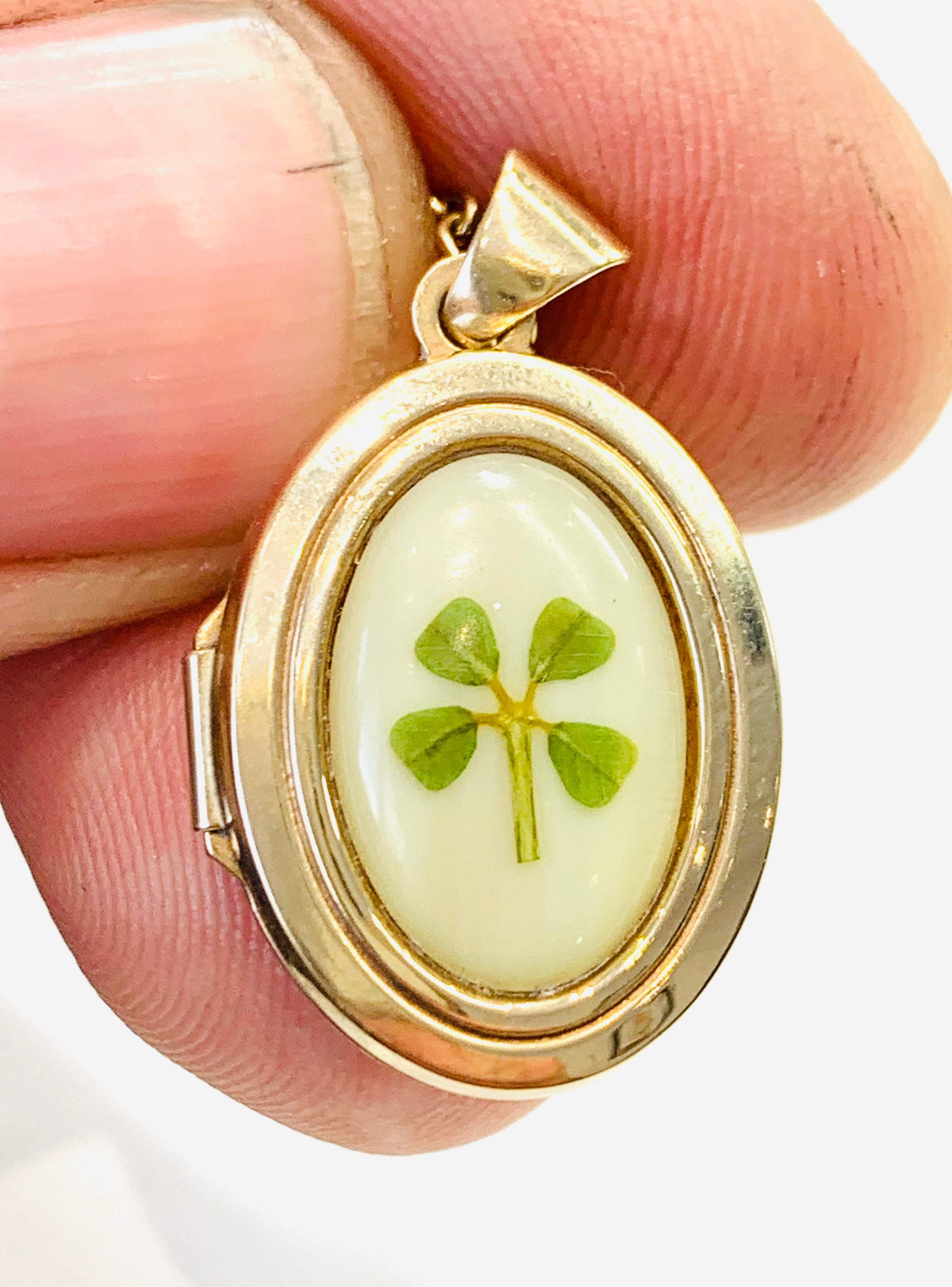 Four leaf store clover locket