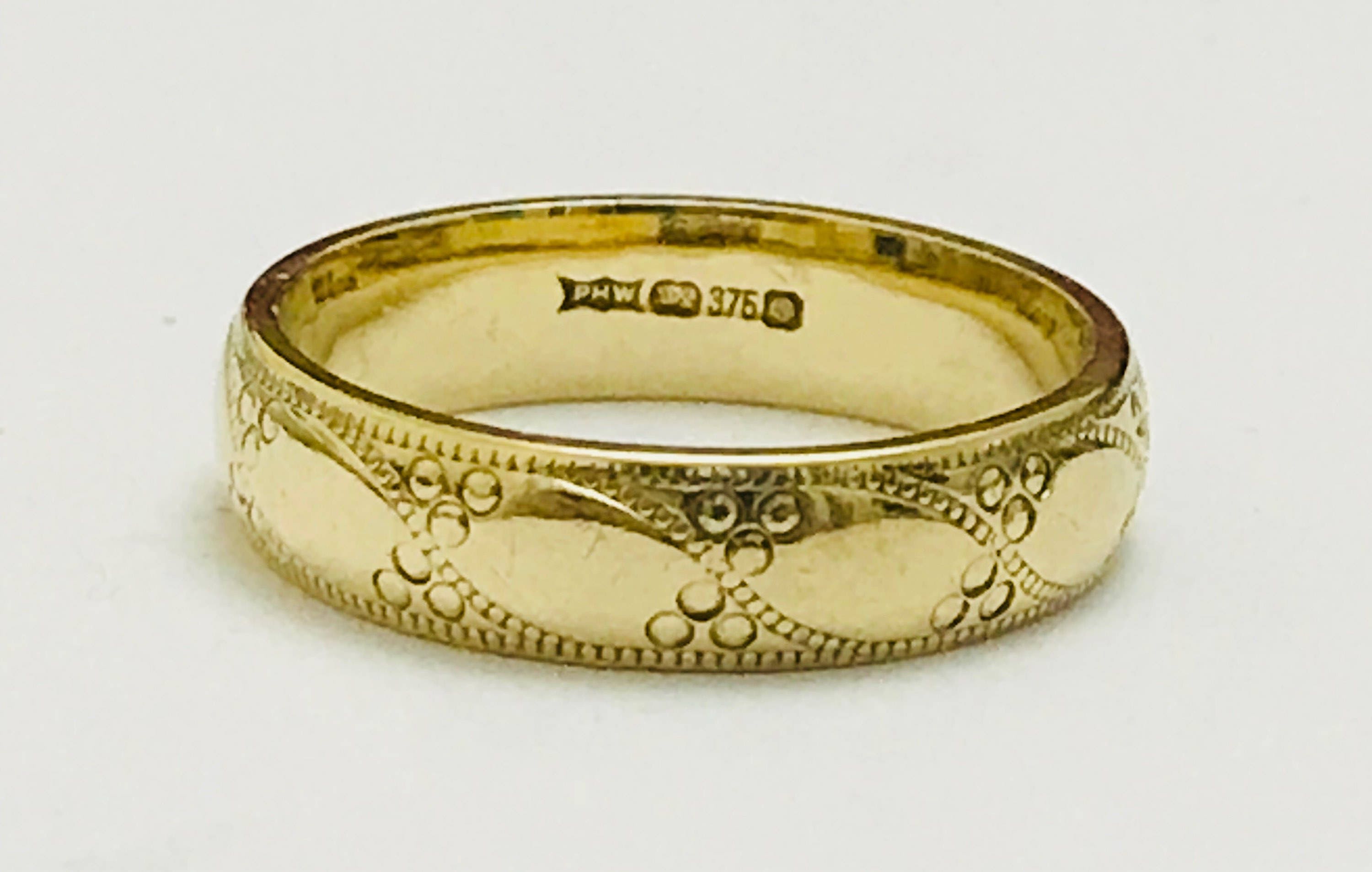 9ct gold patterned wedding rings clearance