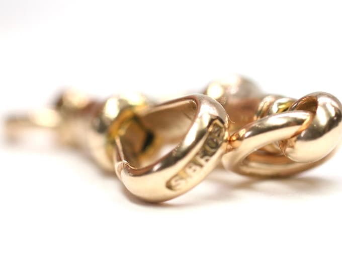 Superb antique matching 9ct rose gold dog clips with jump rings - fully hallmarked