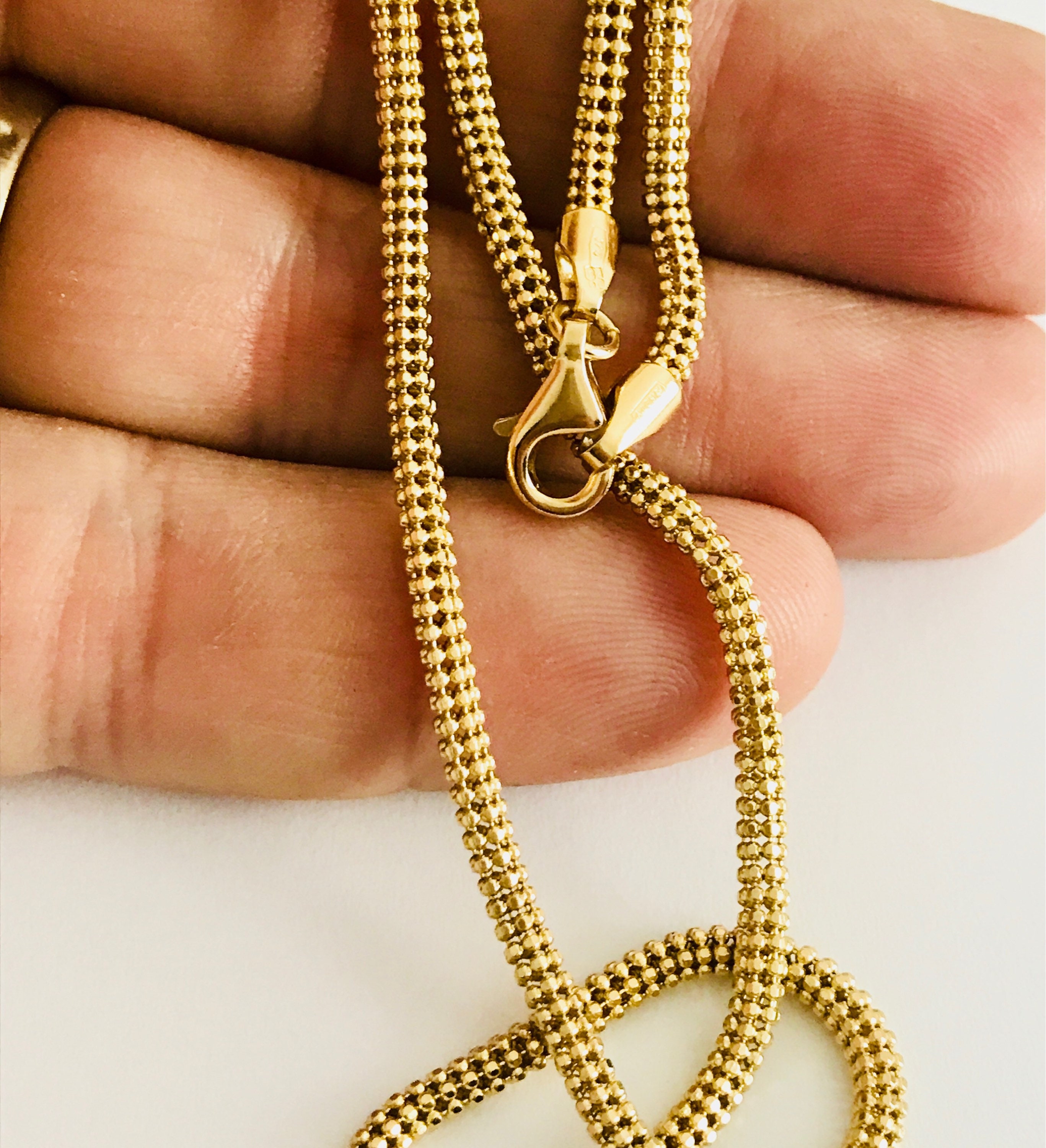 Stunning vintage 9ct yellow gold 17 inch chain fully hallmarked