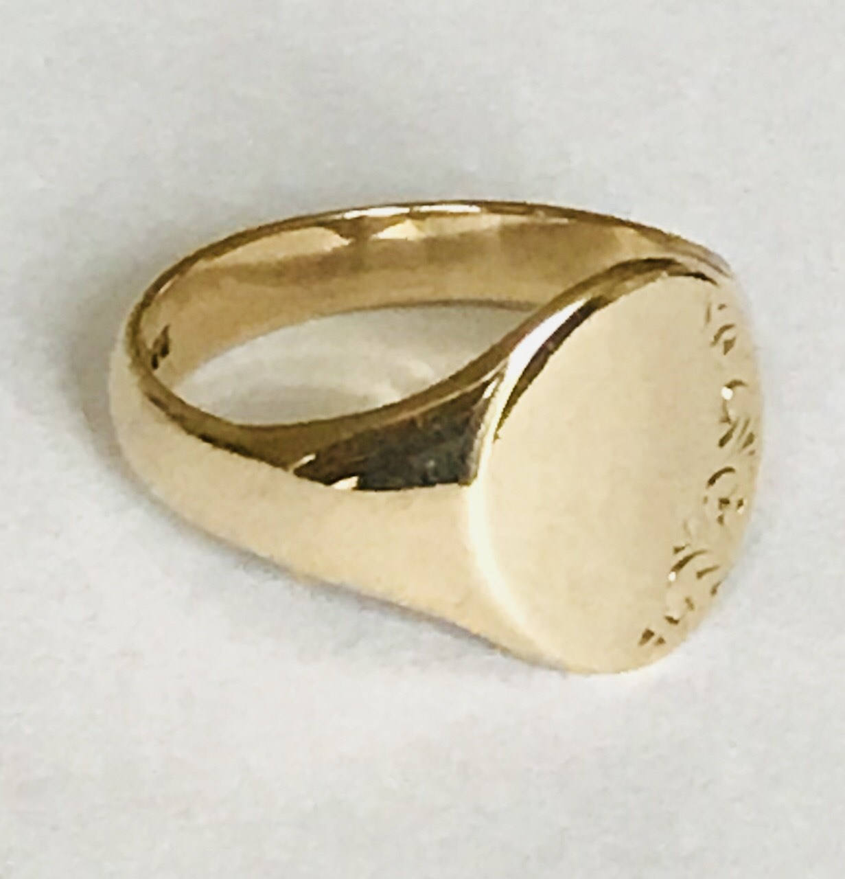 Superb vintage 9ct yellow gold men's ring Birmingham 1984