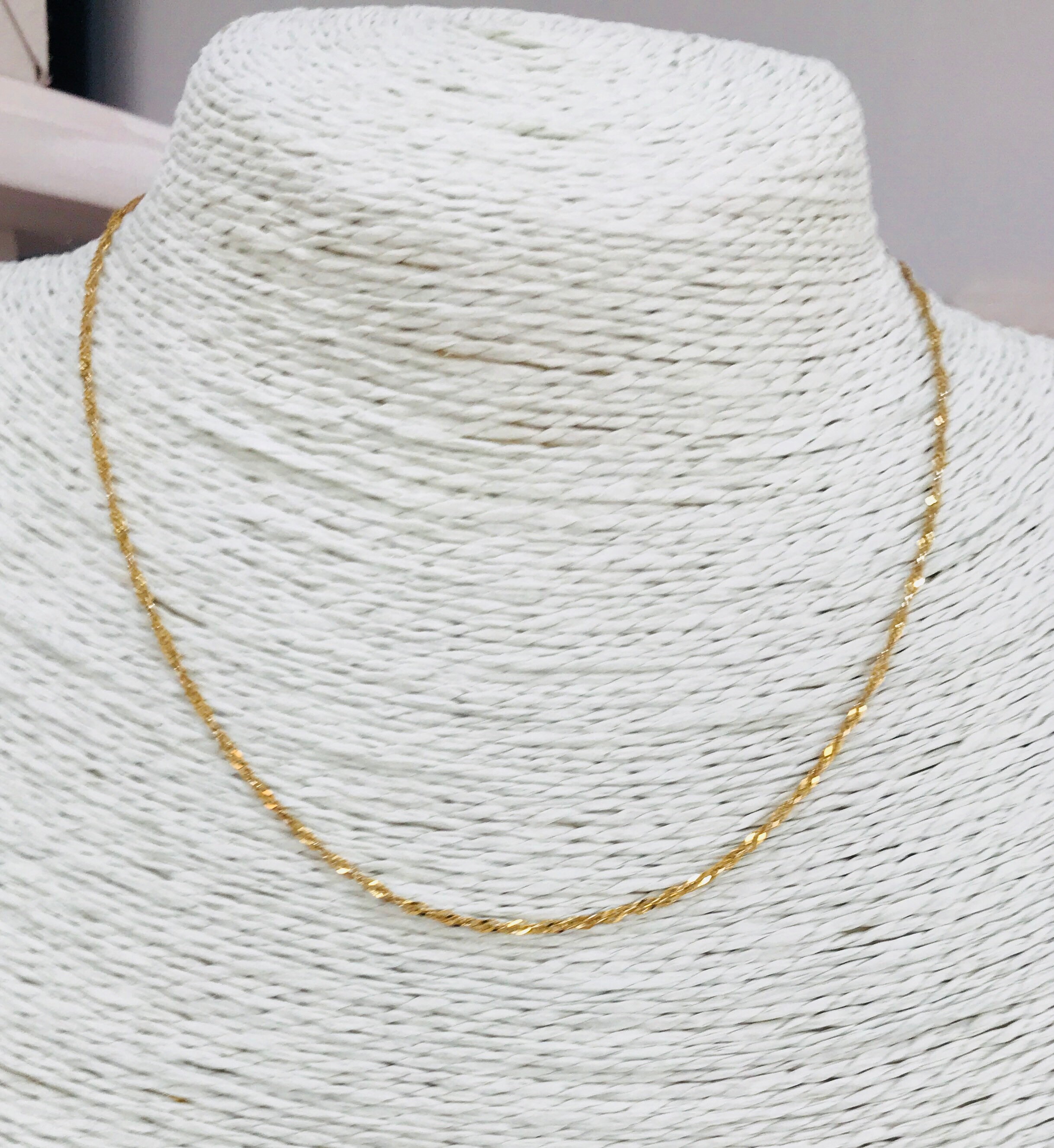 Vintage 9ct gold 18 inch twist link chain