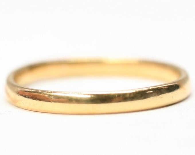 Vintage 22ct gold wedding ring - hallmarked London 1954 - size N or US 6 1/2