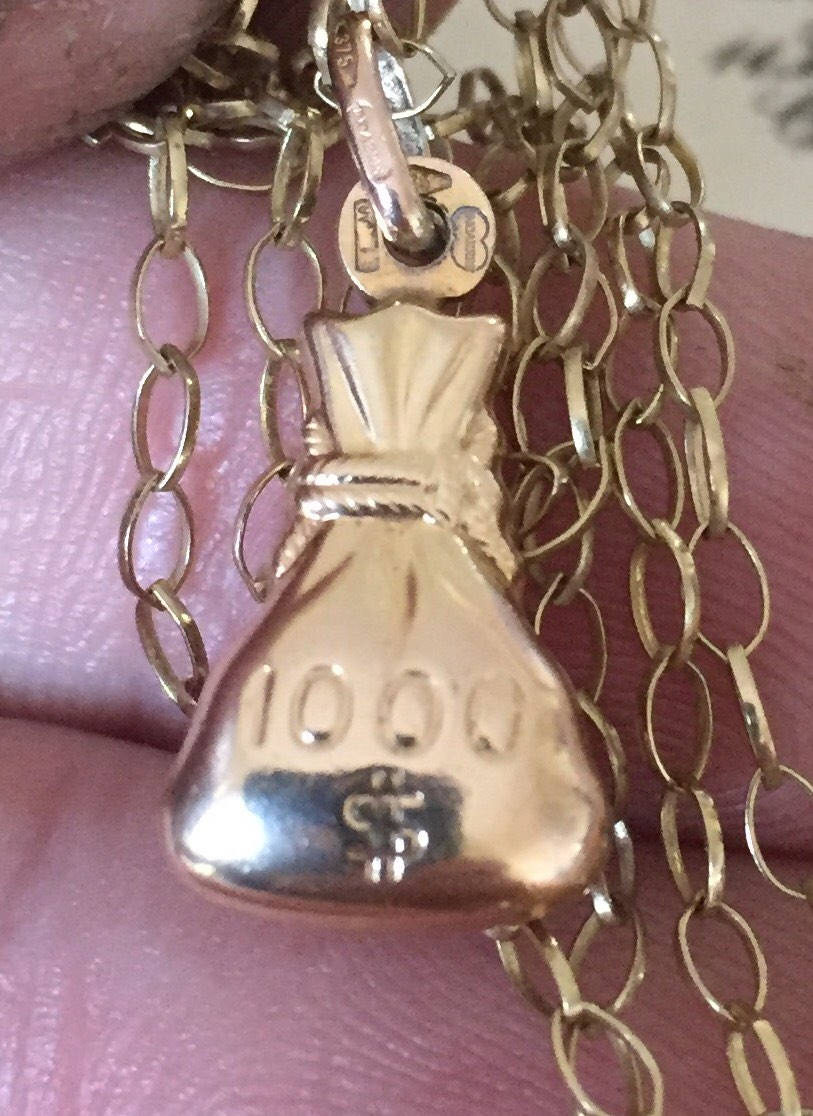 Stunning 9ct gold Thousand Dollar money bag necklace