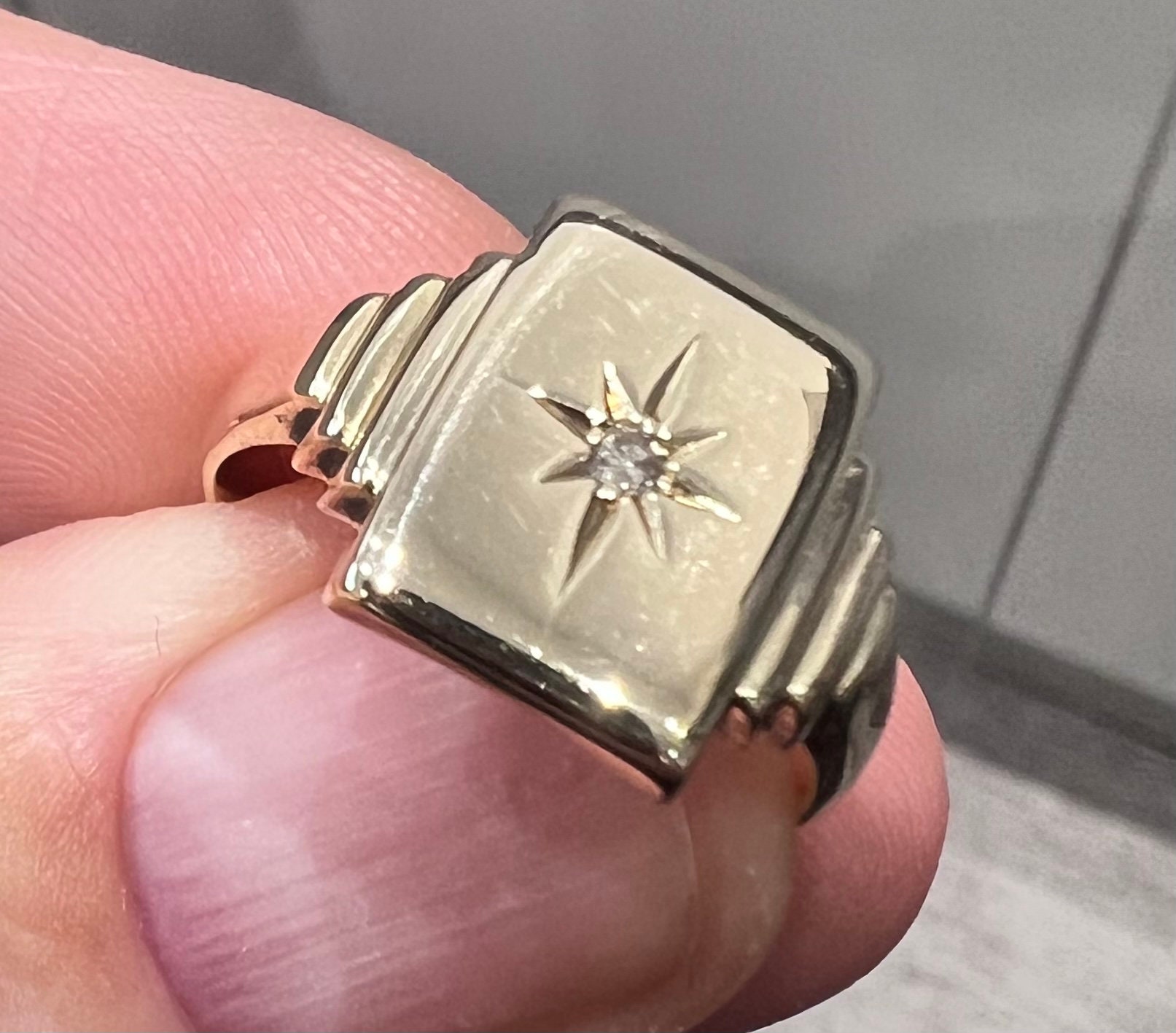 Heavy 9 Carat Gold Double Buckle Design Mens Gents Band Ring – Deal Between  Us Jewellery